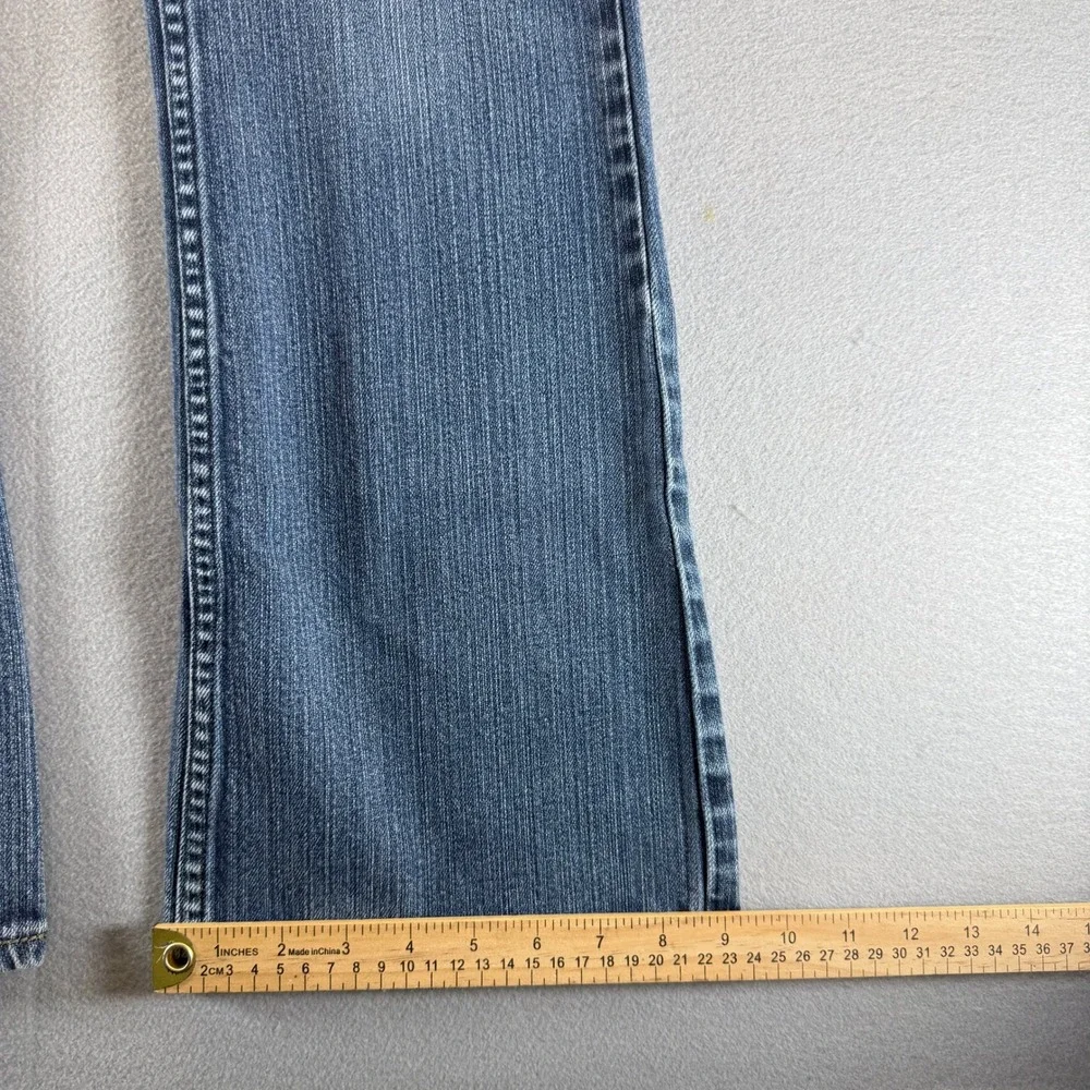 Signature by Levi Strauss & Co. signature by